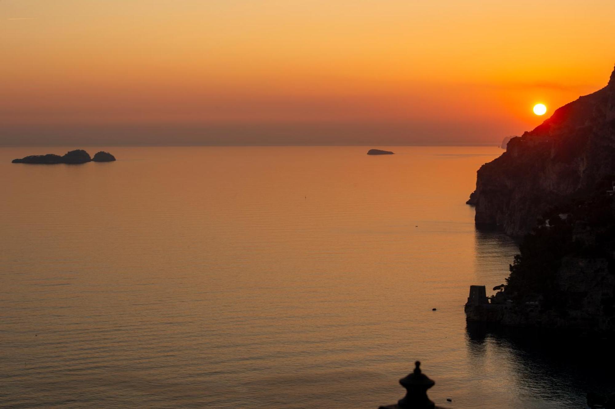 Aria Di Mare,Near Elevator, Few Steps, Parking, Garden Apartment Positano Exterior photo