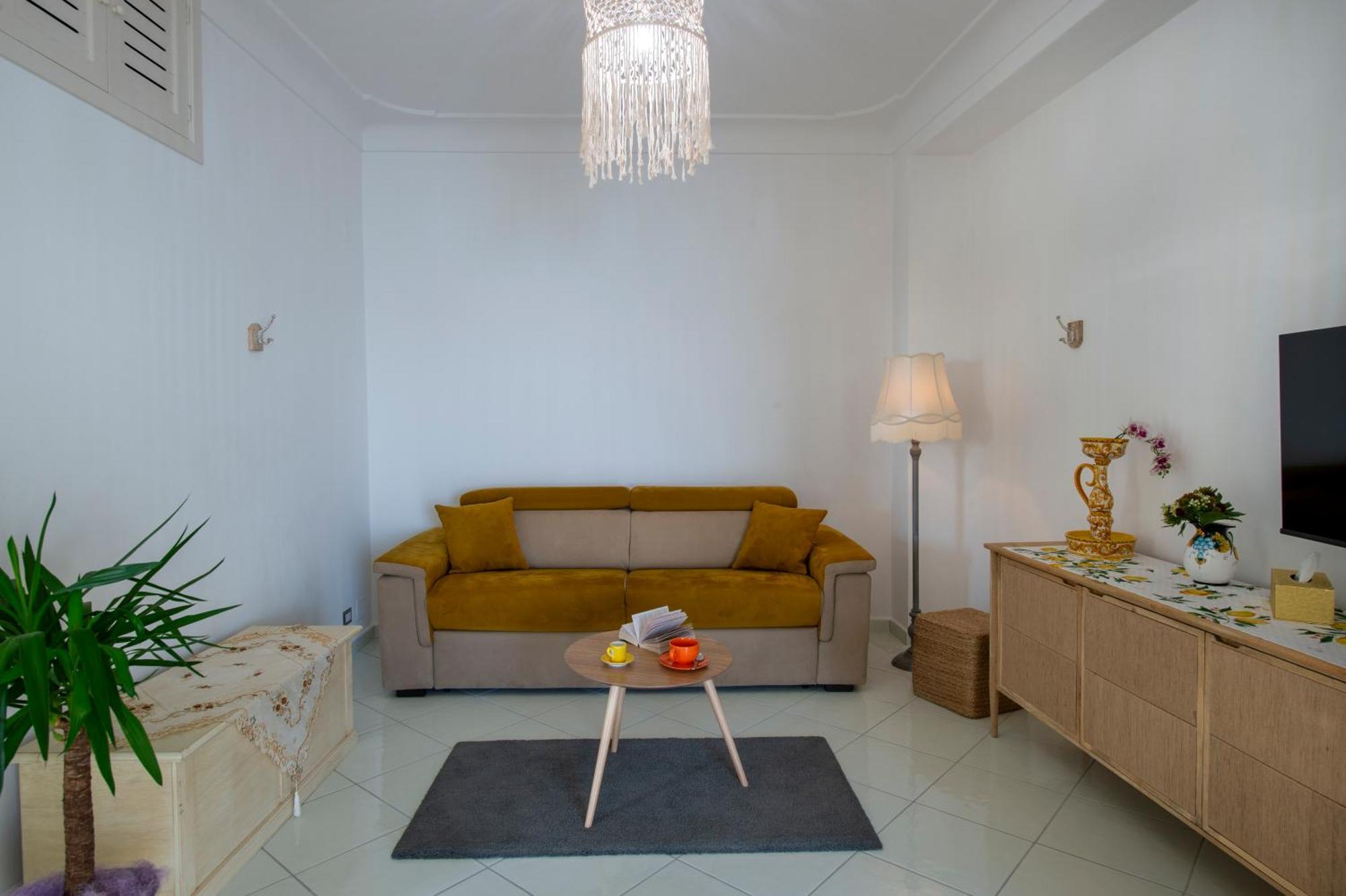 Aria Di Mare,Near Elevator, Few Steps, Parking, Garden Apartment Positano Exterior photo